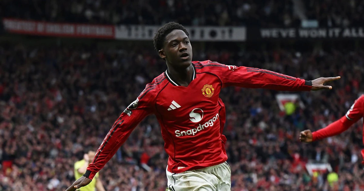 Đánh bại Liverpool 3-2, MU giành vé dự Champions League