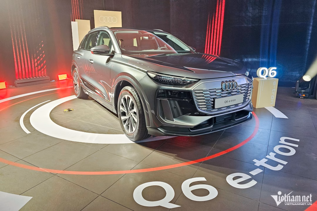 Audi Q6 e-tron - đại diện cho tương lai xe điện của hãng cũng được giảm giá sâu 200 triệu đồng. Ảnh: Ngô Minh
